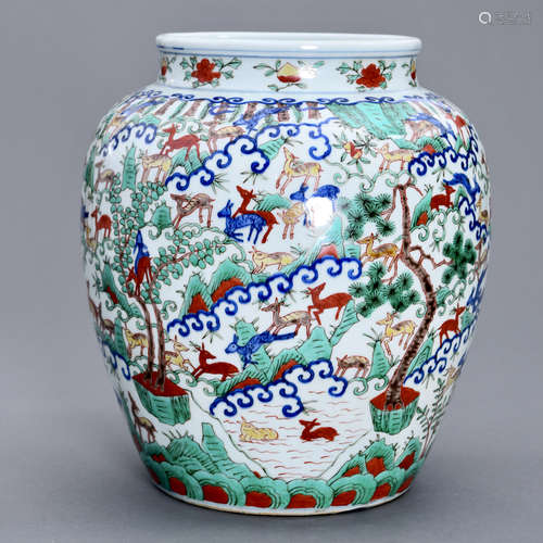 A CHINESE FIVE COLOURS PORCELAIN JAR WITH WANLI MARK