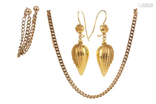 TWO PAIRS OF EARRINGS AND A GOLD CHAIN