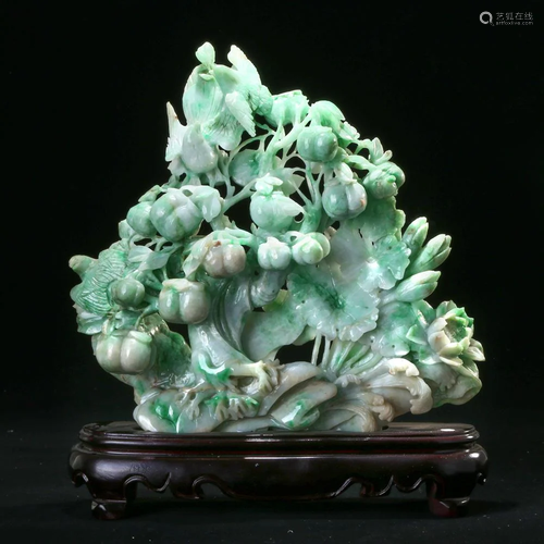 A CARVED JADEITE 'FRUITS AND GOURDS' GROUP