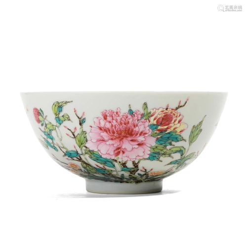 A FAMILLE-ROSE FLORAL BOWL