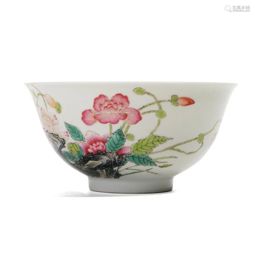 A FAMILLE-ROSE FLORAL BOWL