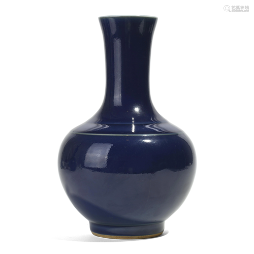 A SACRIFICIAL-BLUE GLAZED FLARED-MOUTH VASE