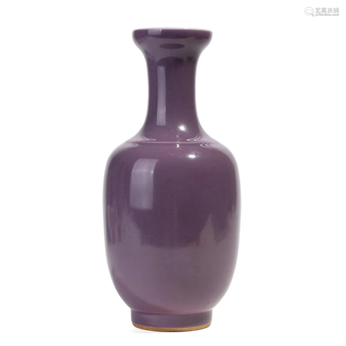 A PURPLE-GLAZED VASE