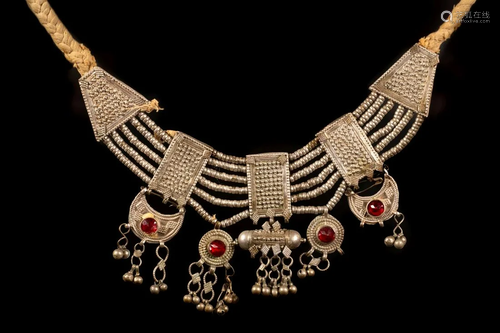 A silver lazem necklace - Yemen 1900