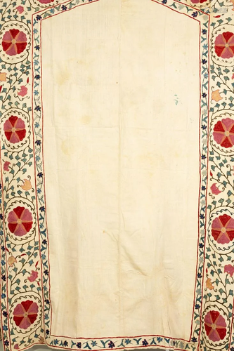 Suzani textile with floral embroidery, sar-deri - late