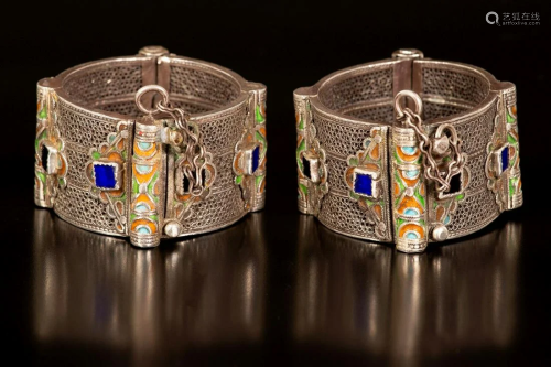 A pair of large silver enamelled bracelets - Tiznit,