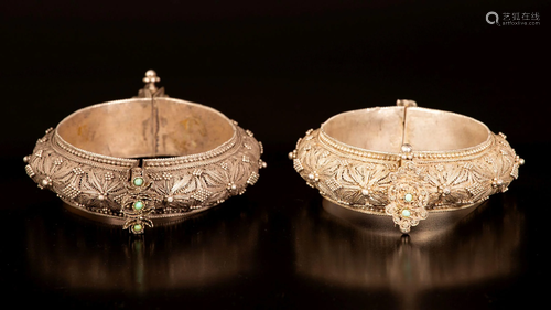 A pair of silver Yemenite filigree (Shumaylat) bridal