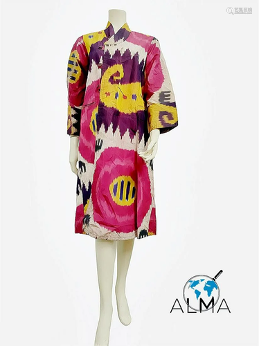 A woman's silk dress made of Ikat fabric - Bukhara -