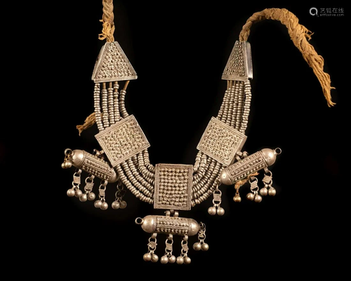 A silver lazem necklace - Yemen 1900