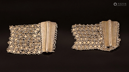 A lot of two silver bracelets - Ottoman Empire - 20th