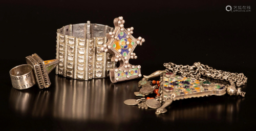 A lot of 4 silver enamelled items -Tiznit, Djerba,