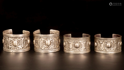 A lot of two pairs of Silver Saba Wiyat Bracelets -