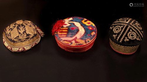 A lot of 3 quality Bukharian Yarmulkes - Bukhara - 19th