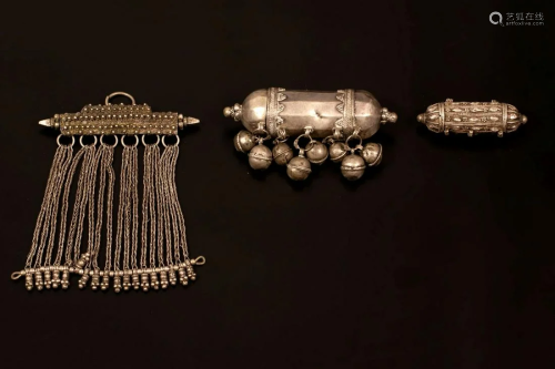 A lot of three silver pendants - Yemen - late 19th