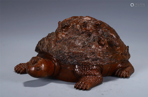 A CHINESE HUANGHUALI WOOD CARVED TURTLE