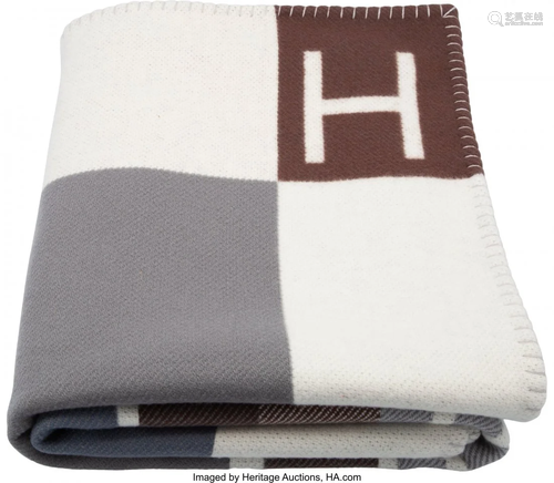 Hermès Ecru & Gris Vibration Blanket Condition