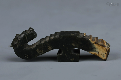 A CHINESE DRAGON SHAPE JADE BELT HOOK