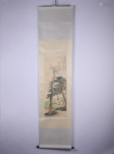 A CHINESE SCROLL PAINTING OF FIGURES AND PINE TREE