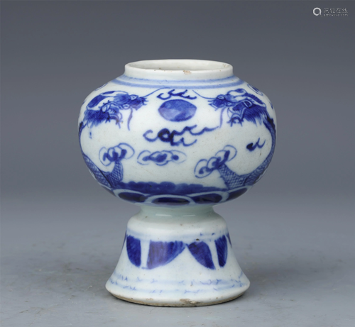 A CHINESE BLUE AND WHITE DRAGONS PORCELAIN STEM JAR