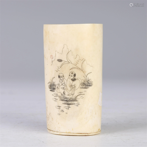 A CHINESE CHILDREN-AT-PLAY BONE SNUFF BOTTLE