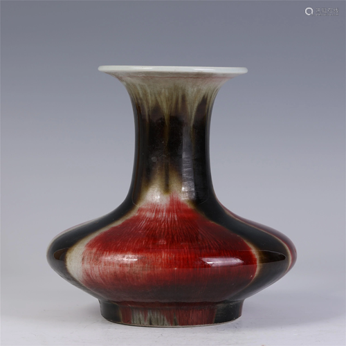 A CHINESE FLAMBE GLAZED PORCELAIN VASE