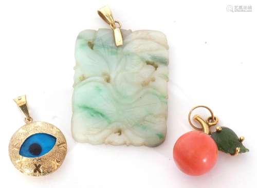 Mixed Lot: carved jade pendant suspended from a 14K stamped ...