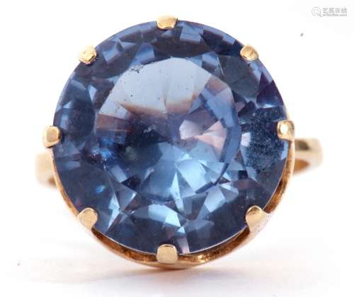 Modern 585 stamped single blue stone dress ring, round facet...
