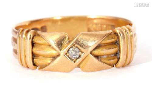 Late Victorian 18ct gold and diamond set ring, the threaded ...