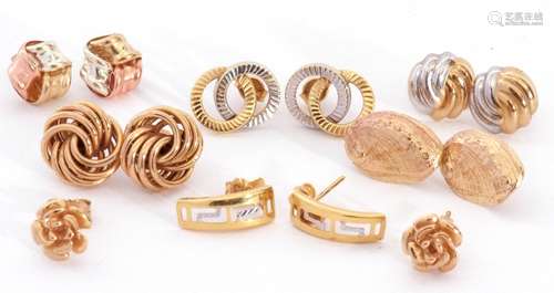 Mixed Lot: seven pairs of modern 9ct stamped and yellow meta...