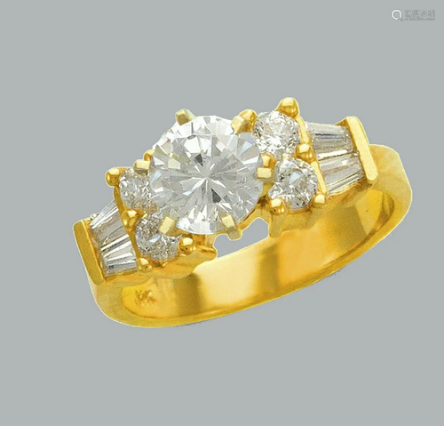 14K YELLOW GOLD LADIES FANCY ENGAGEMENT RING ROUND