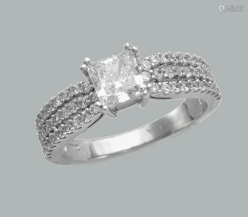 14K WHITE GOLD LADIES ENGAGEMENT RING PRINCESS CUT