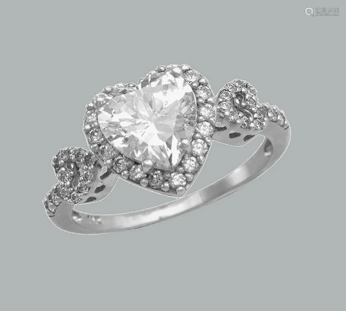 14K WHITE GOLD LADIES ENGAGEMENT RING HEART HALO