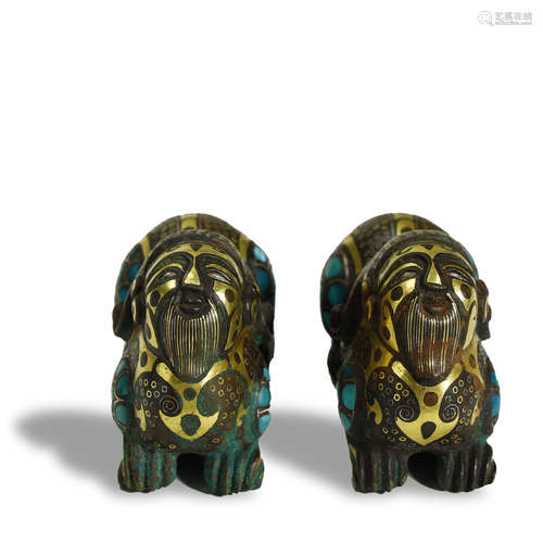 WARRING STATES PERIOD,A PAIR OF TURQUOISES AND GOLD-INLAID B...