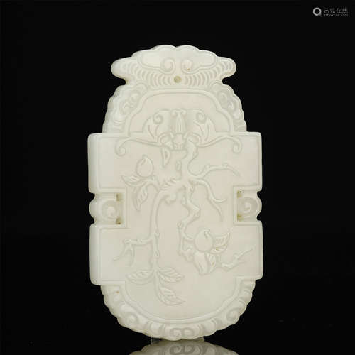 QING DYNASTY,HETIAN JADE CARVED PENDANT