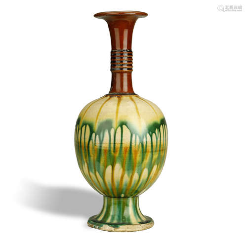 TANG DYNASTY,CHINESE SANCAI-GLAZED POTTERY VASE