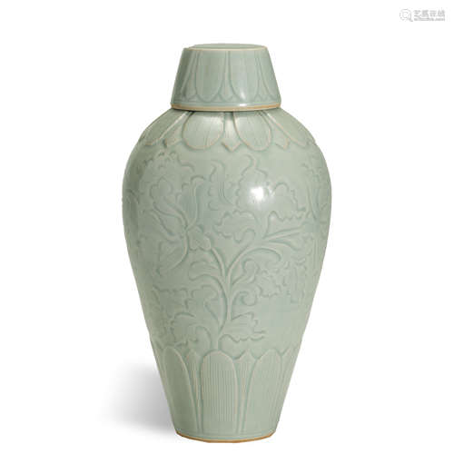 SONG DYNASTY,CARVED CELADON-GLAZED VASE AND COVER,MEIPING