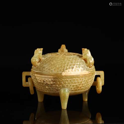 WARRING STATES PERIOD,RUSSET JADE TRIPOD CENSER AND COVER