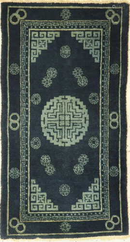 Pao Tow, antique, China, around 1920, wool on cotton
