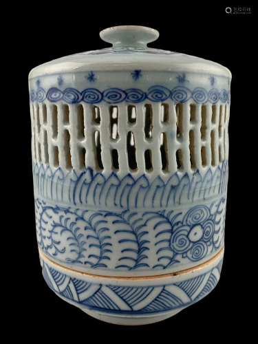 Antique Chinese Blue And White Ceramic Lantern