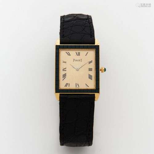 PIAGET BRACELET MONTRE rectangulaire en or jaune (750). Lune...