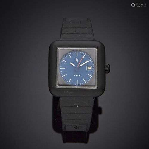 Rudy MEYER pour LIP BRACELET MONTRE carrée, en métal noir. L...