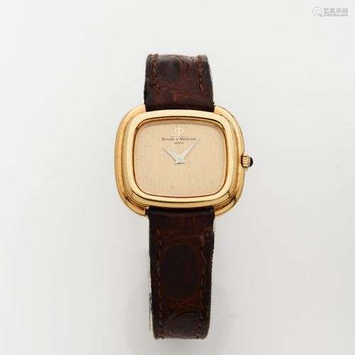 BAUME & MERCIER BRACELET MONTRE de forme coussin en or jaune...