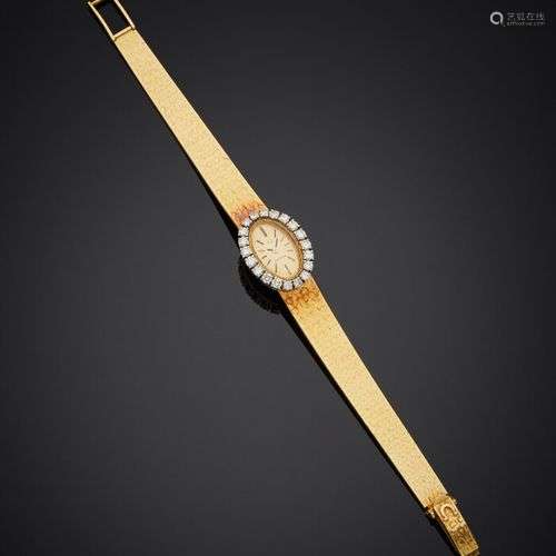 OMEGA BRACELET MONTRE ovale de dame en platine (min. 800) et...