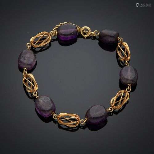 BRACELET en or jaune (585) 14 carats, orné de six perles d'a...