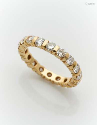 ALLIANCE en or jaune (750) serti de 18 diamants taille brill...