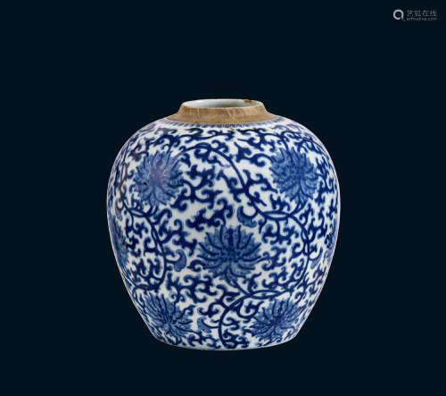清中期 缠枝花卉纹罐