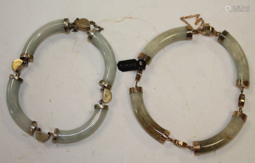 2 Asian jade bracelets - approx 3