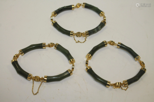 3 Asian jade bracelets - approx 3