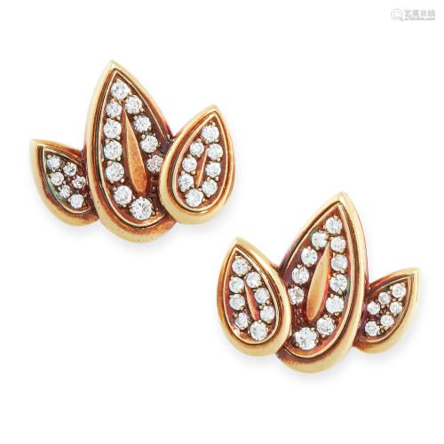 A PAIR OF VINTAGE DIAMOND CLIP EARRINGS in yellow gold,
