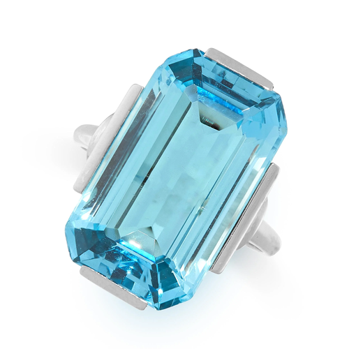 A FINE AQUAMARINE DRESS RING in 14ct white gold, set